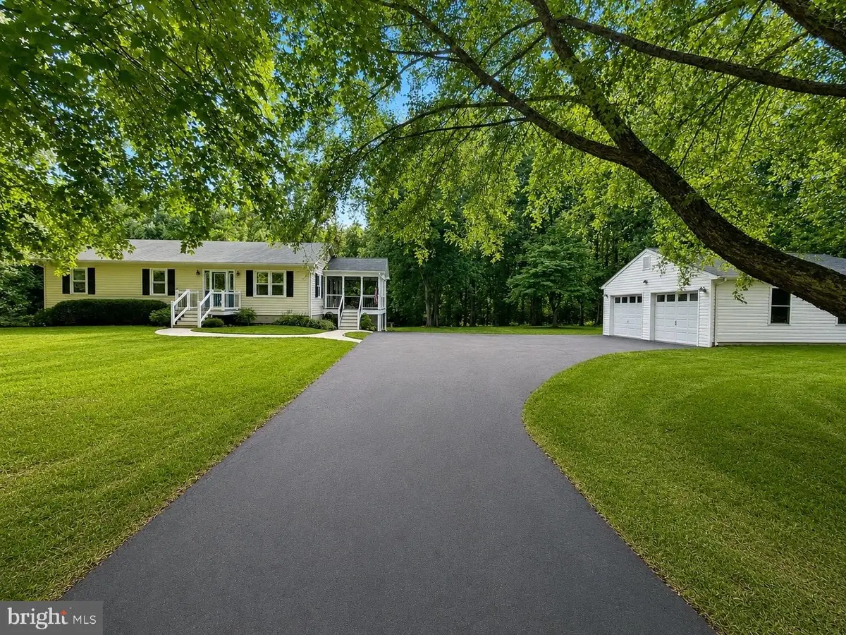 5401 Cove View Dr, Saint Leonard, MD 20685 - #1
