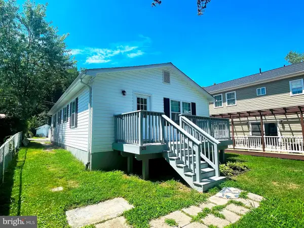 238 Macrae Ave, PRINCE FREDERICK, MD 20678