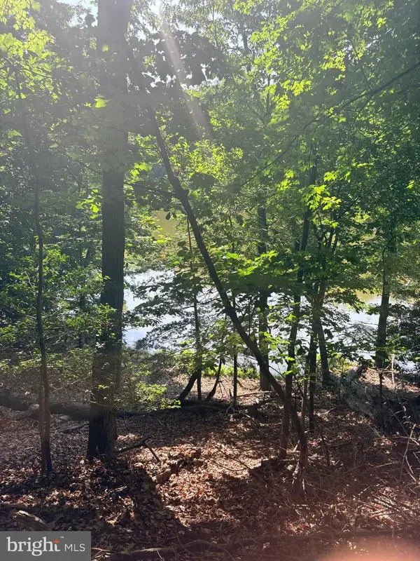 527 Beaumont Ct, LUSBY, MD 20657