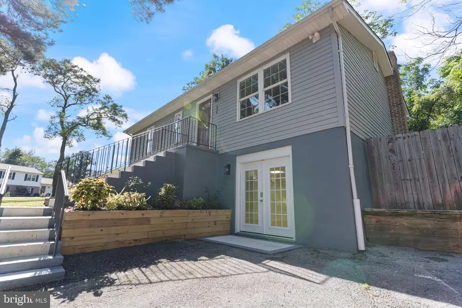 426 Seagull Ln, Lusby, MD 20657 - #2