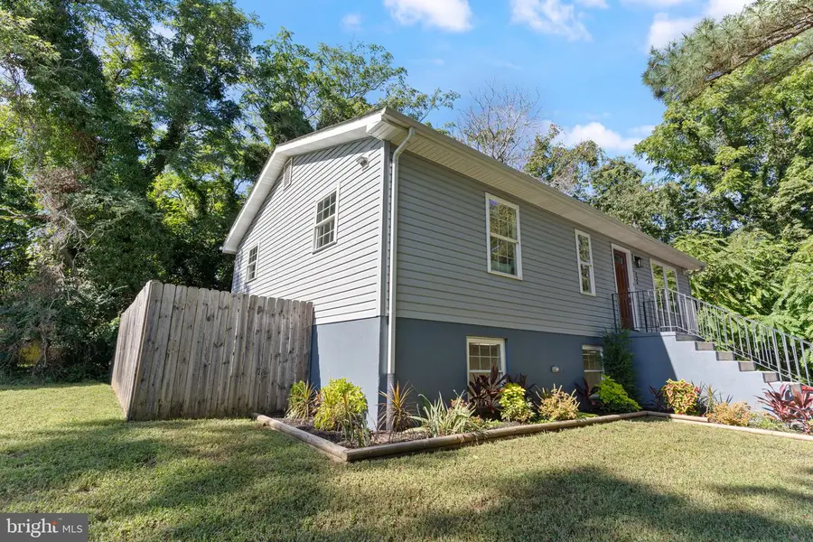 426 Seagull Ln, Lusby, MD 20657 - #3