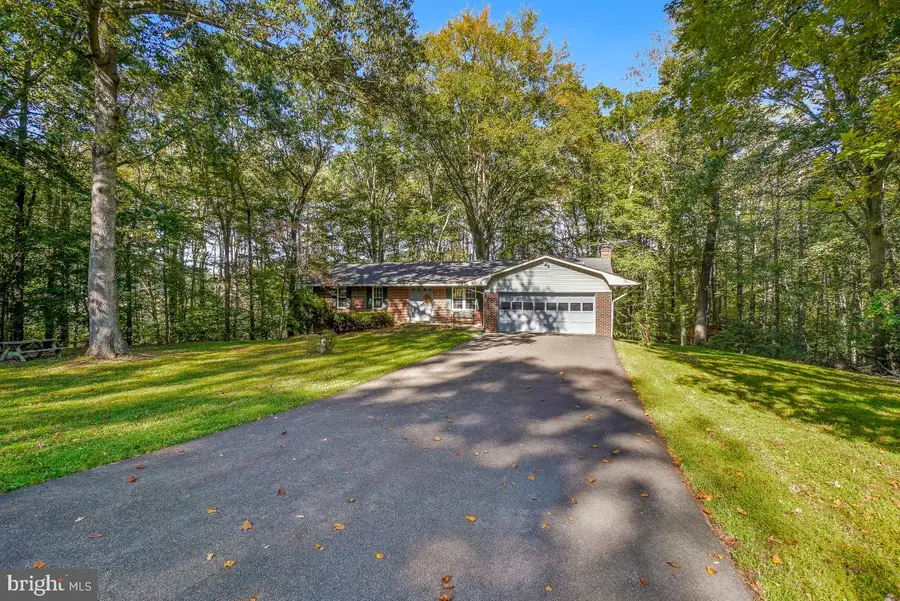 3421 Black Oak Ct, Huntingtown, MD 20639 - #2
