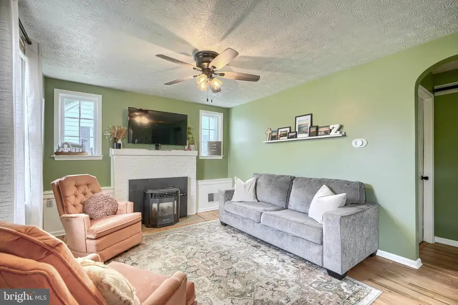 110 W Pearl St, Rising Sun, MD 21911 - #3