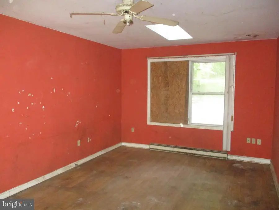 49 Crestwood Dr, Elkton, MD 21921 - #2