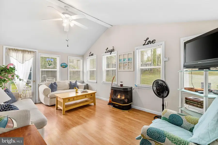 54 4th St, North East, MD 21901 - #3