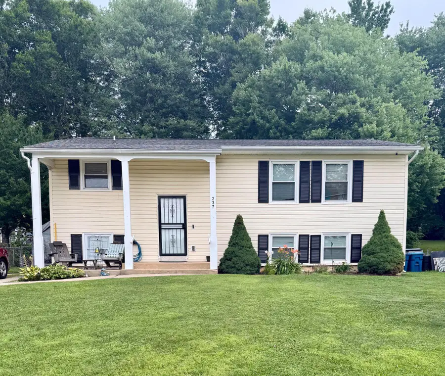 237 Courtney Dr, Elkton, MD 21921 - #2