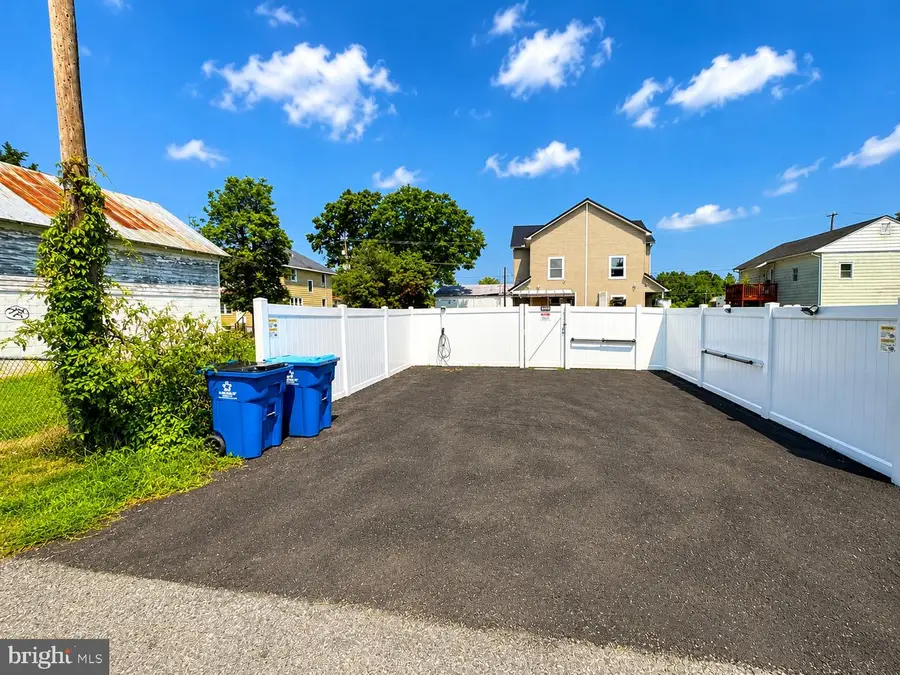 344 W Main St, Elkton, MD 21921 - #3