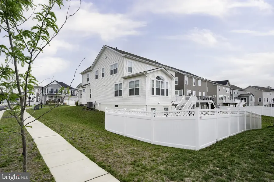 11732 Ian Fleming Ln, White Plains, MD 20695 - Image #2