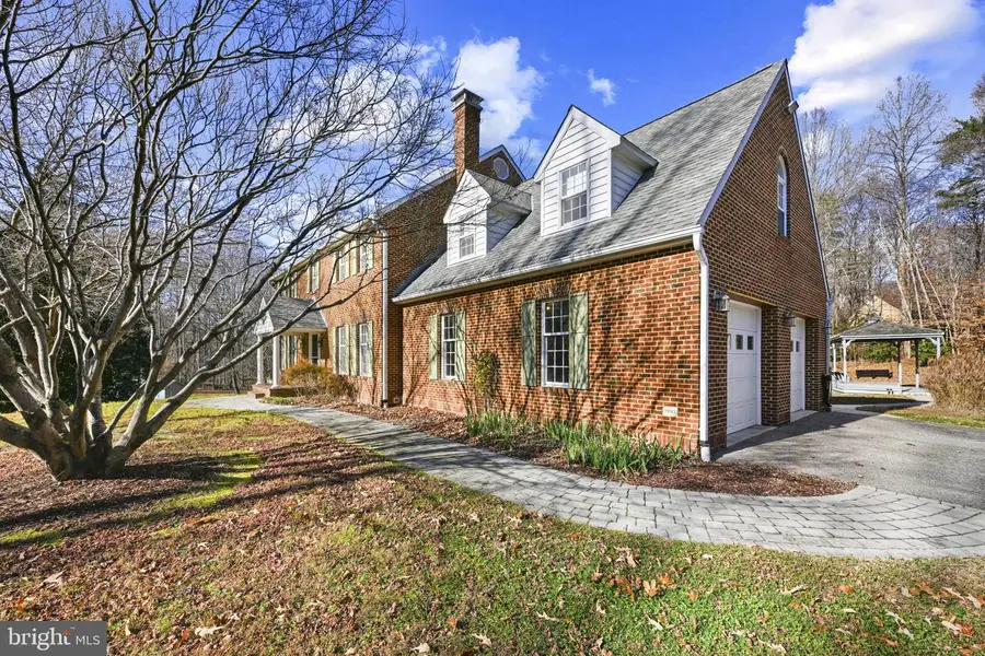 16966 Teagues Point Rd, Hughesville, MD 20637 - Image #3