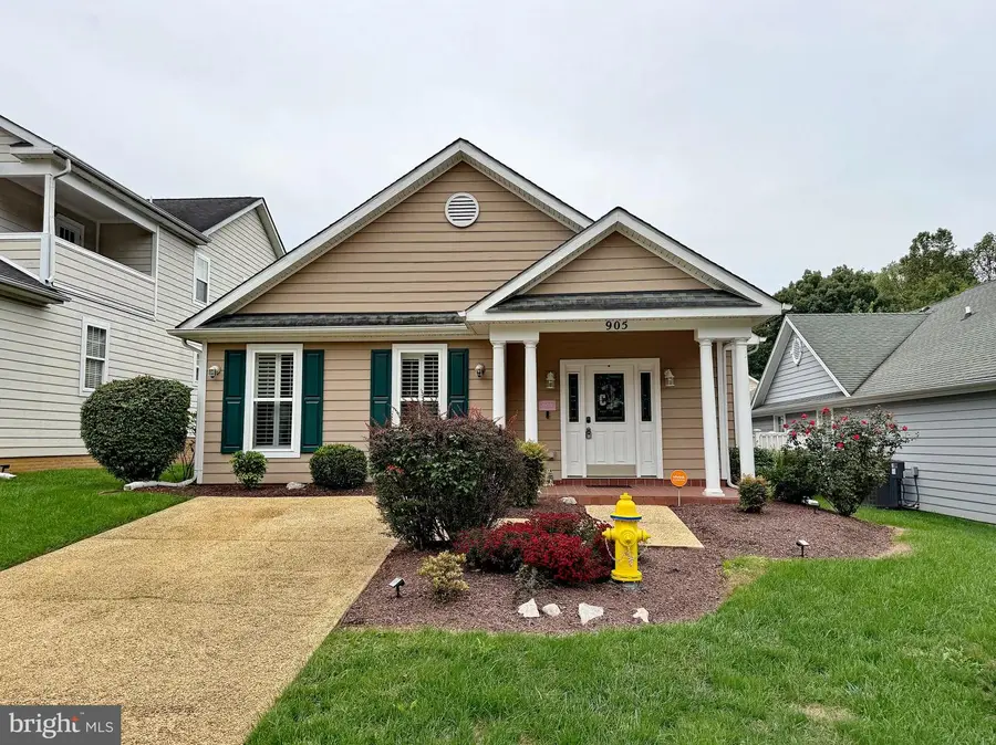 905 Hickory Cir, La Plata, MD 20646 - Image #2