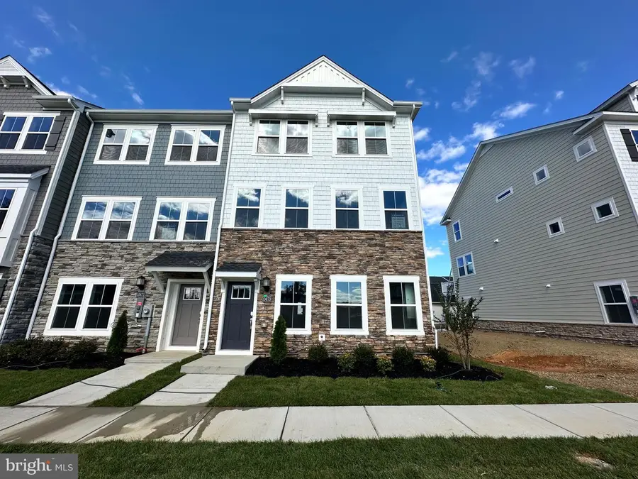 10584 Roundstone Ln, White Plains, MD 20695 - Image #3