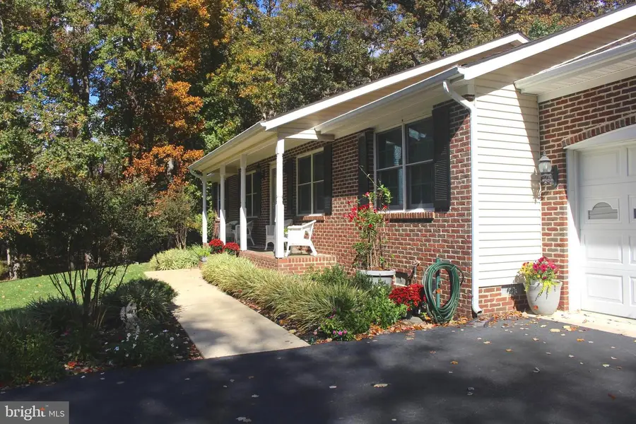 4000 Hanson Rd, White Plains, MD 20695 - Image #2