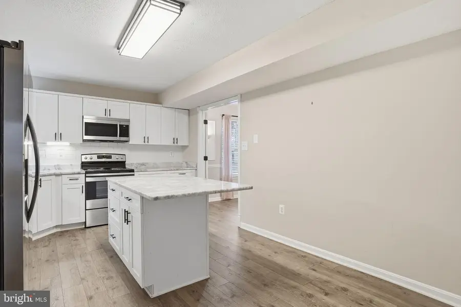 6814 Jaguar Ct, Waldorf, MD 20603 - Image #2