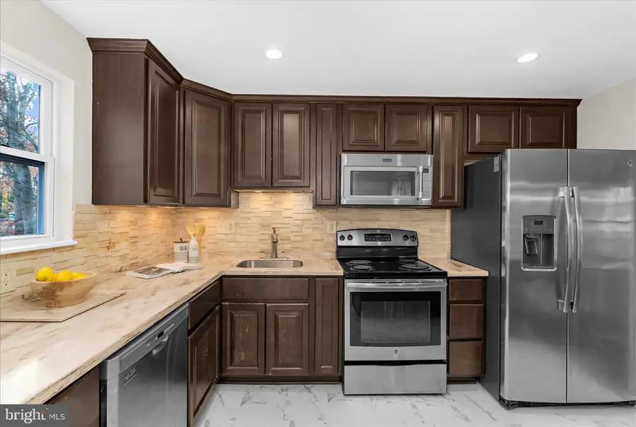 3902 Newman Ct, Waldorf, MD 20602 - Image #3