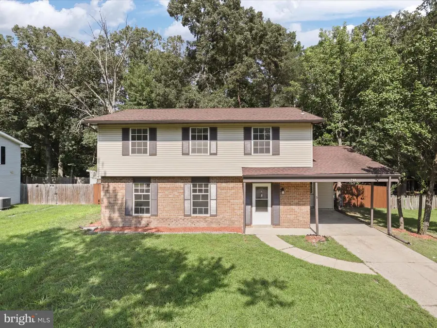 749 University Dr, Waldorf, MD 20602 - Image #2