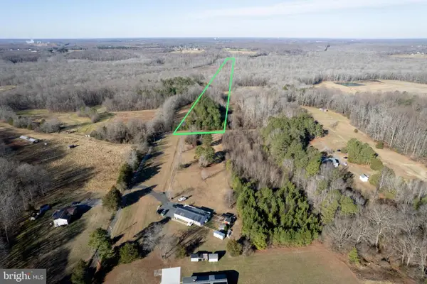 Booth Pl, WALDORF, MD 20601