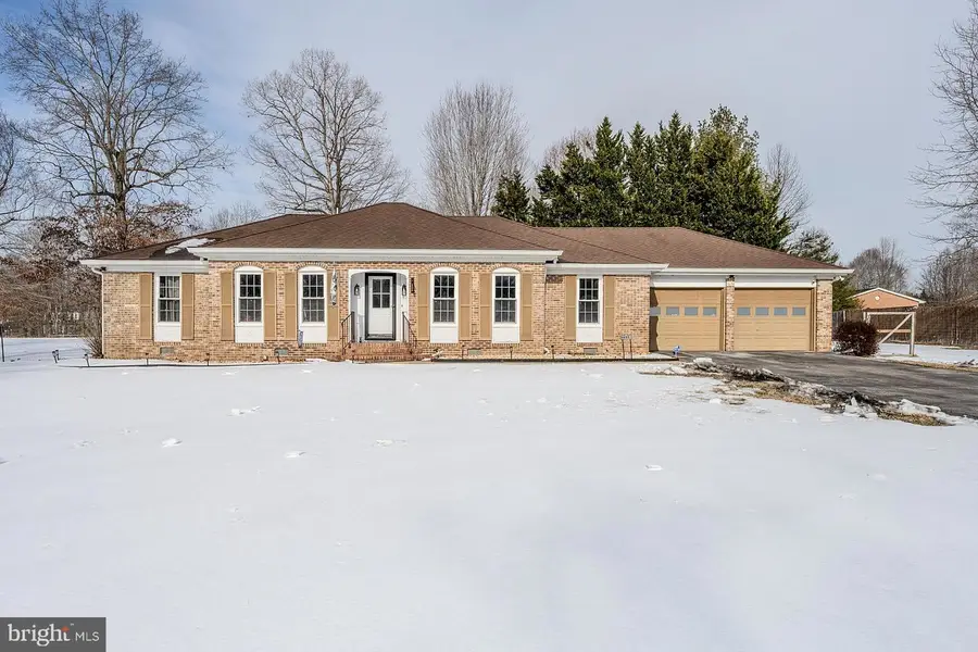 6655 Horseshoe Dr, La Plata, MD 20646 - #2