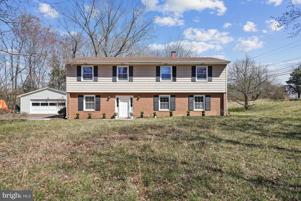 4 Walnut Hill Rd, La Plata, MD 20646 - #1