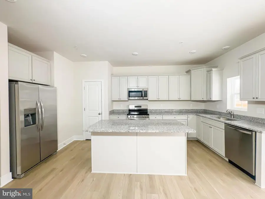 5526 Aberdeen Pl, White Plains, MD 20695 - #3