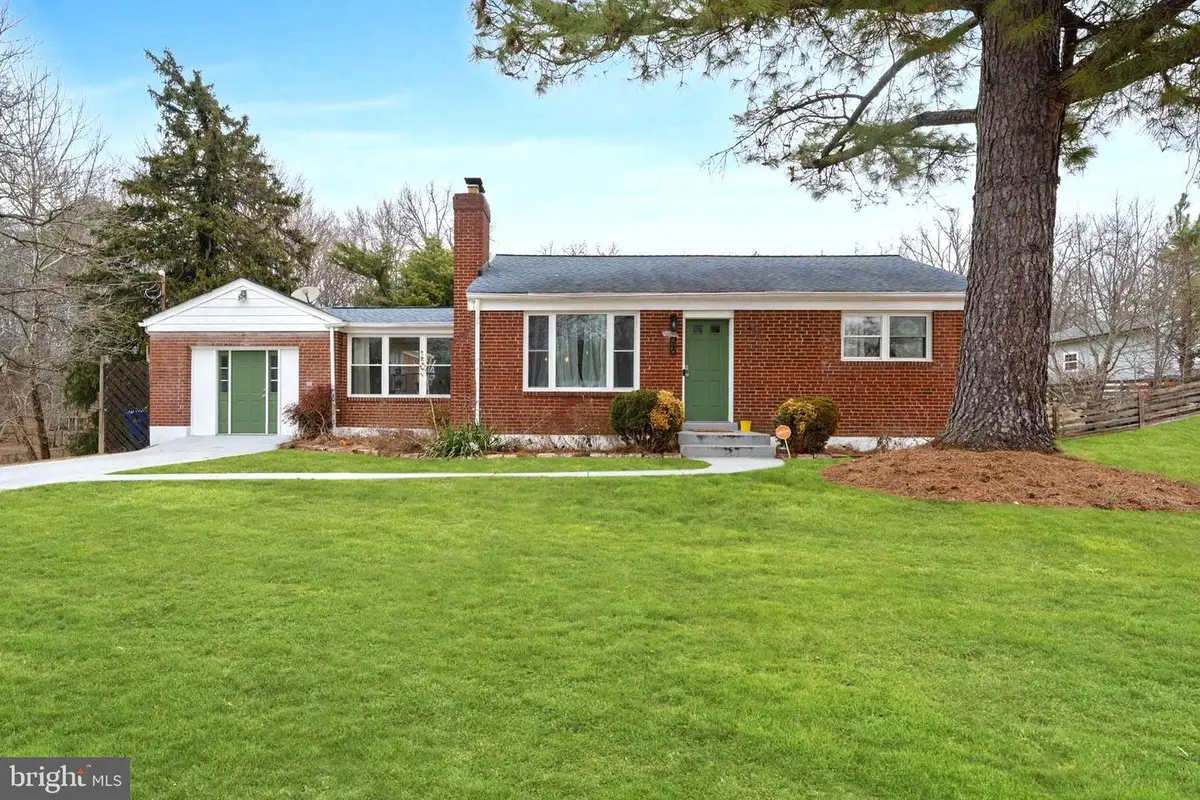 3270 Green Meadows Dr, Indian Head, MD 20640 - #1