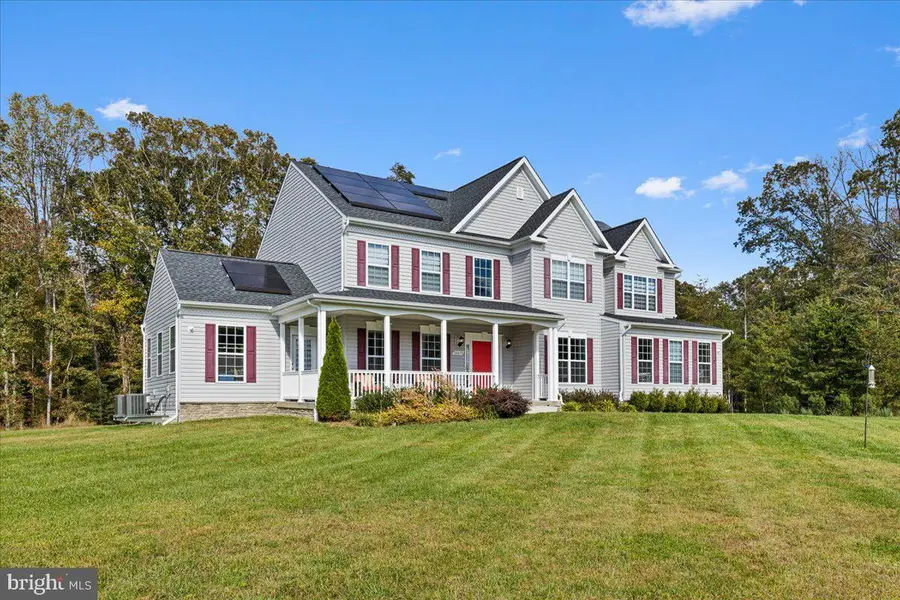 14439 Pathfinder Ct, Hughesville, MD 20637 - #2