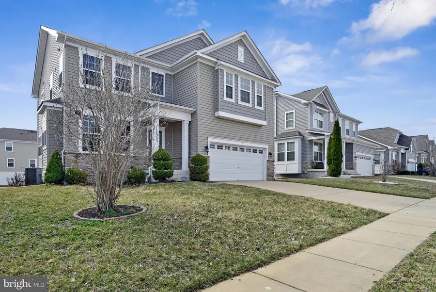 11353 Flag Ct, White Plains, MD 20695 - #2