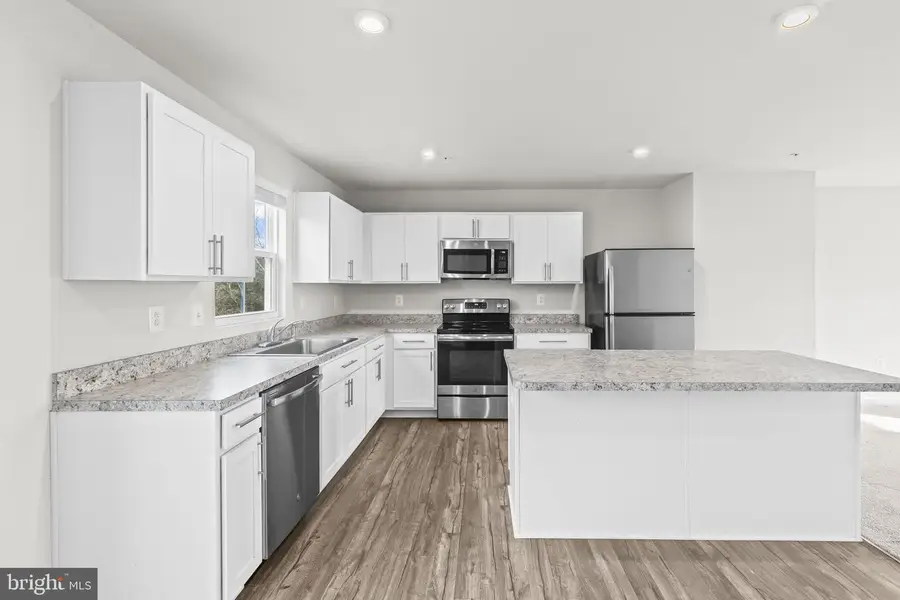 12 Willow Woods Dr, La Plata, MD 20646 - #2