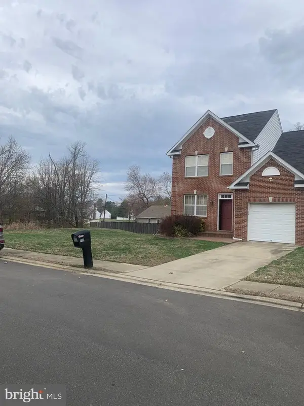 1100 Station Dr, LA PLATA, MD 20646