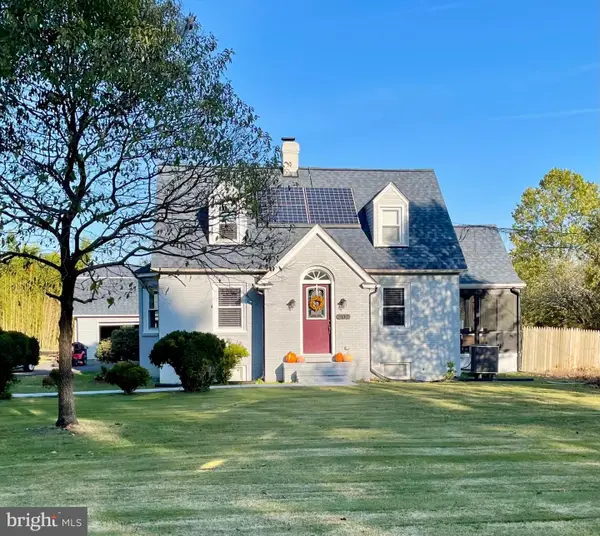 202 Oak Ave, LA PLATA, MD 20646