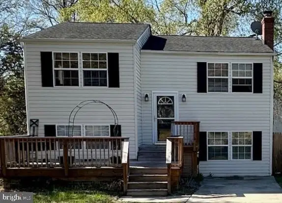 9701 Meadowview Dr, NEWBURG, MD 20664