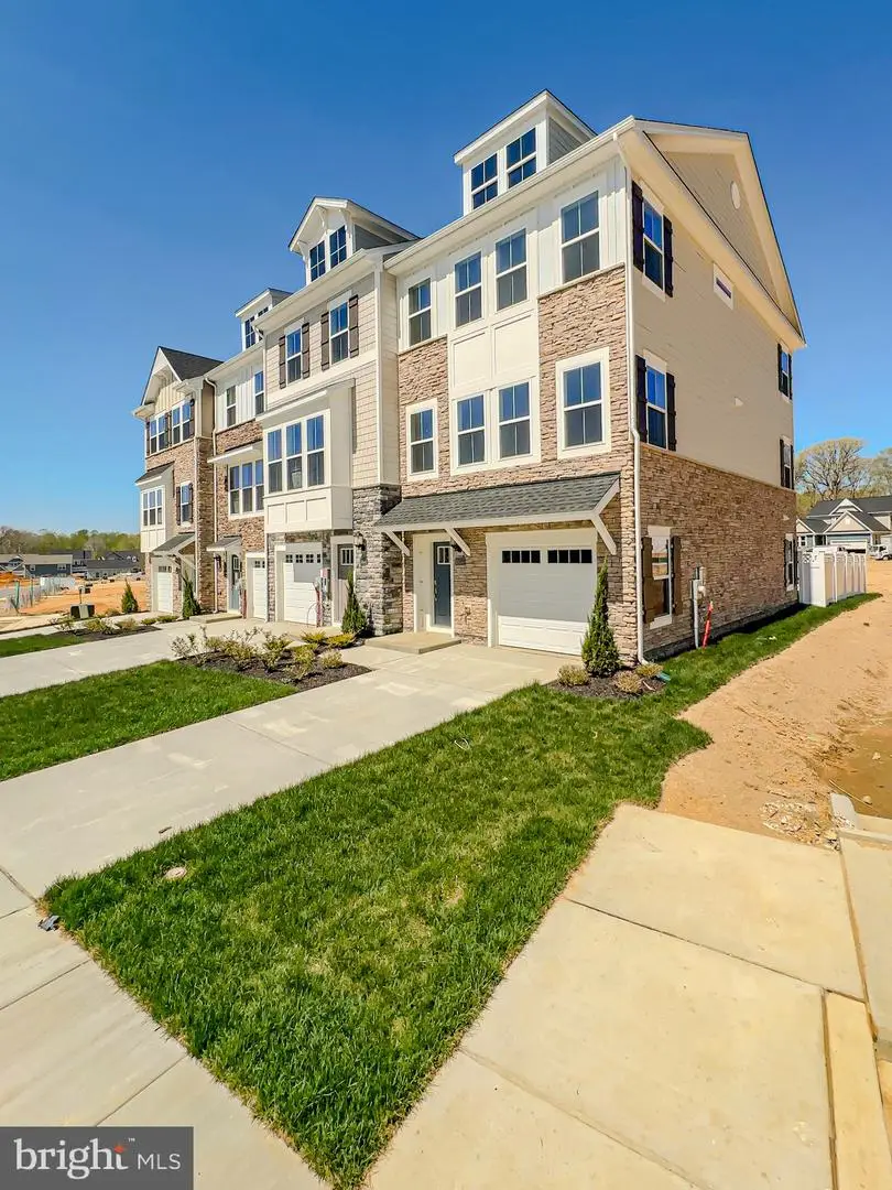 10533 Cobbler Pl, White Plains, MD 20695 - #2