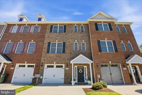 1032 Rye Dr, LA PLATA, MD 20646