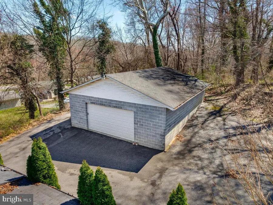 907 Charles St, La Plata, MD 20646 - #2