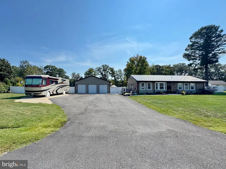 7406 Robin Rd, La Plata, MD 20646 - #2