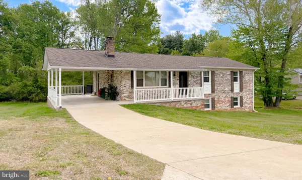 8525 Cardinal Ln, WHITE PLAINS, MD 20695