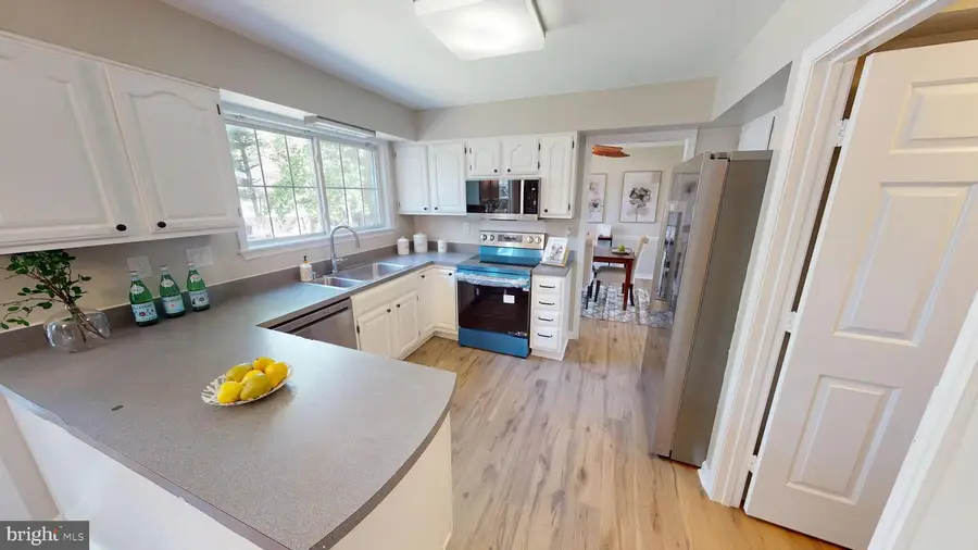 10384 Chamberlin Ct E, Waldorf, MD 20601 - #3