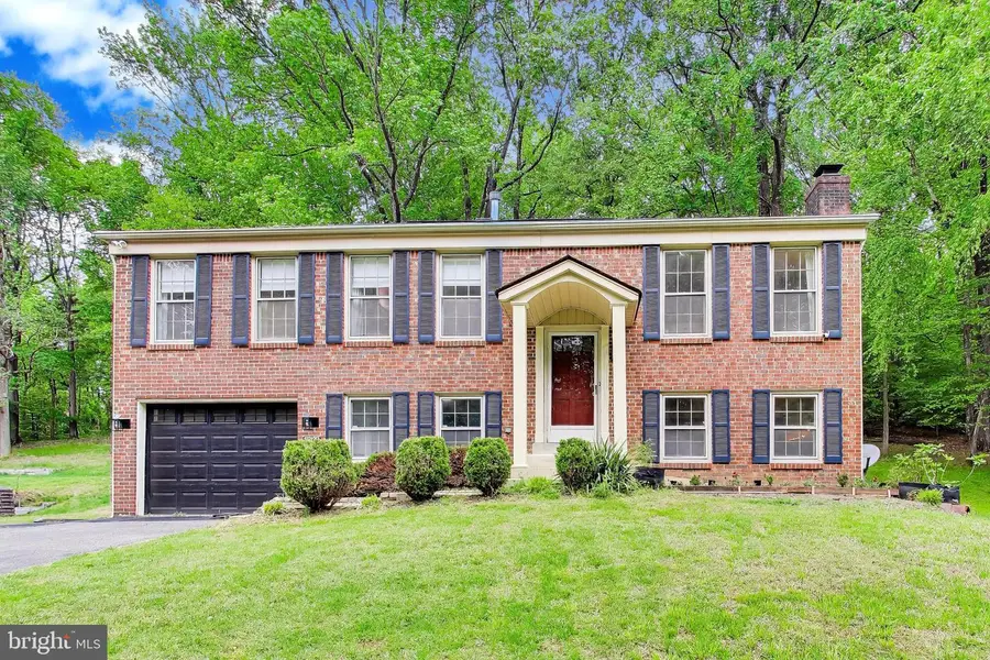 8709 Valley Dr, Waldorf, MD 20603 - #2