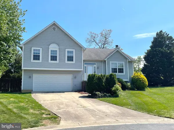 10389 Chamberlin Ct E, WALDORF, MD 20601