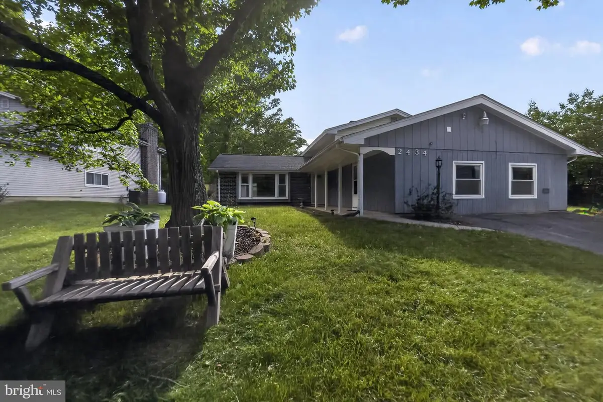 2434 Pinefield Rd, Waldorf, MD 20601 - #1