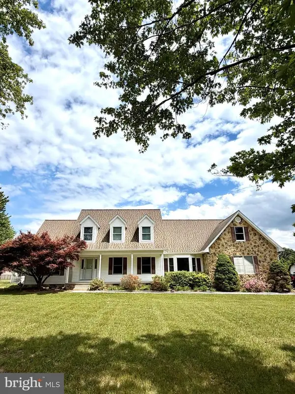 8210 Hudson Dr, LA PLATA, MD 20646