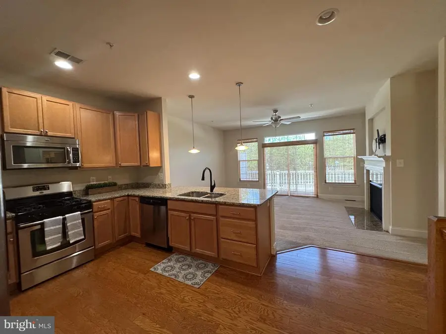 10 Steeplechase Dr, La Plata, MD 20646 - #2