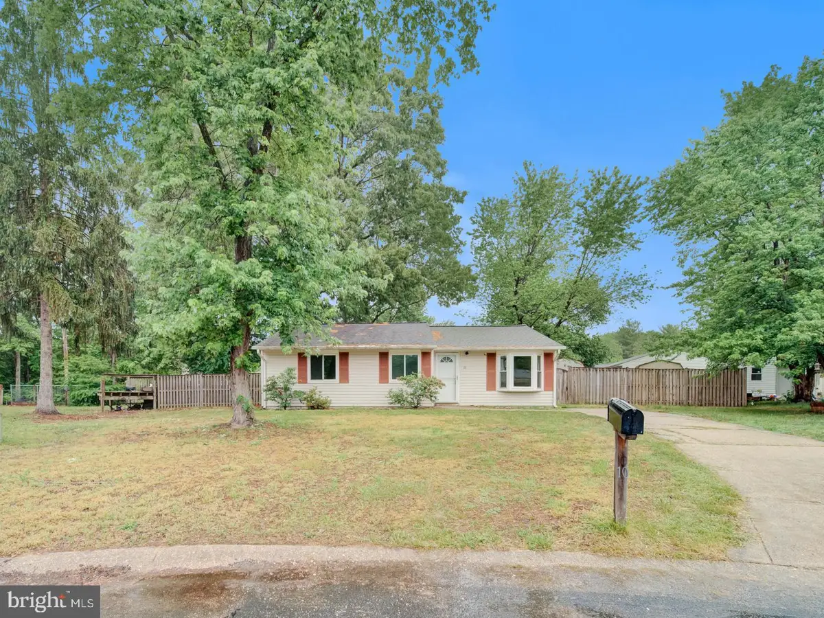 10 Bexhill Ct, Waldorf, MD 20602 - #1