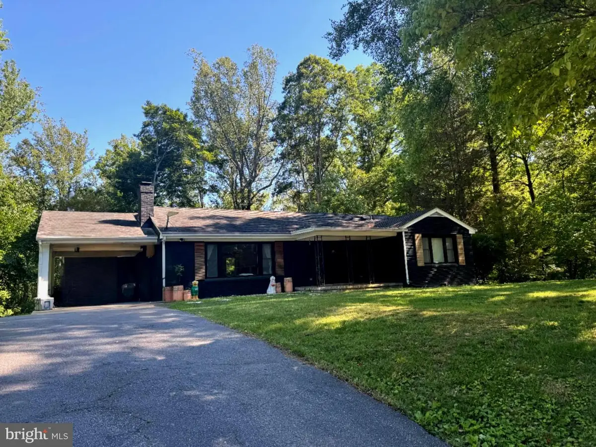 12081 Laplata Rd, Waldorf, MD 20602 - #1