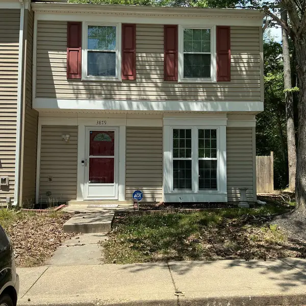 3879 Kearnys Inn Pl, WALDORF, MD 20602