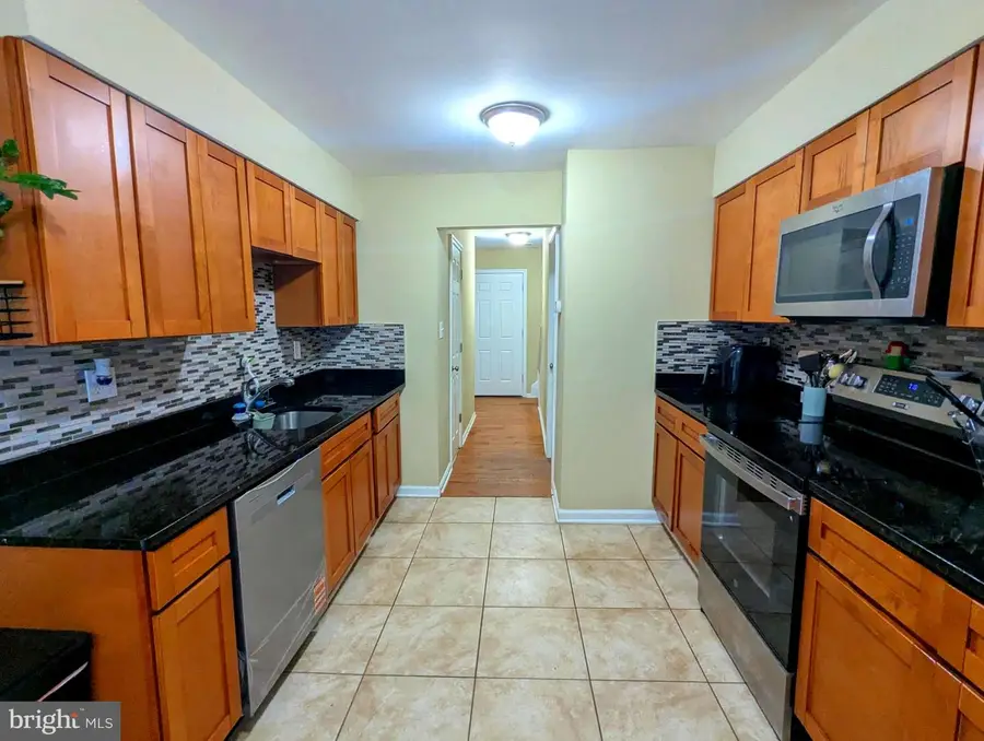 820 Holly Dr, La Plata, MD 20646 - #2