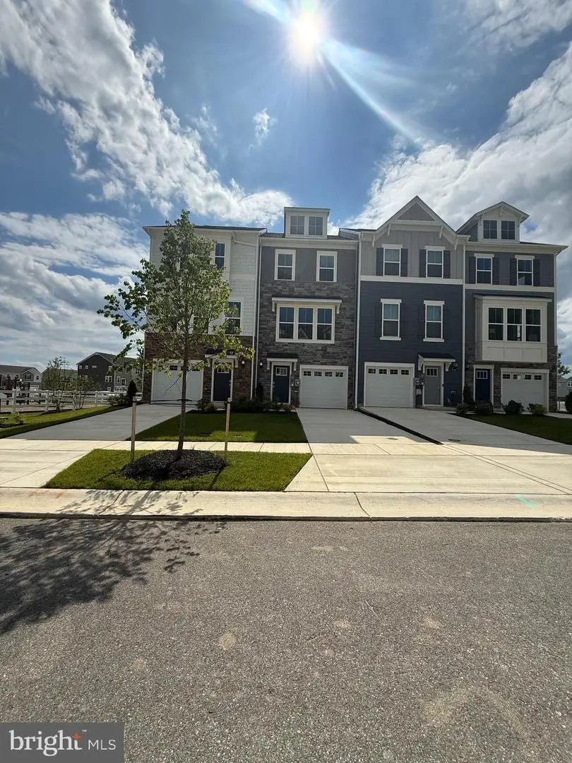 5537 Marksburg Pl, White Plains, MD 20695 - #2