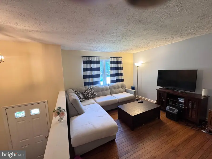 12208 Wendy Ln, Waldorf, MD 20601 - #2