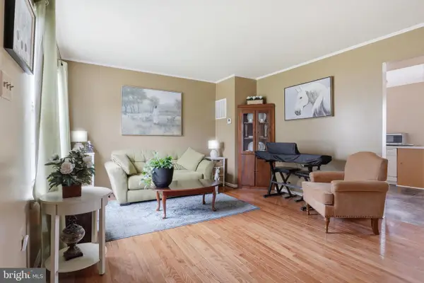 3869 Shiner Ct, WALDORF, MD 20603