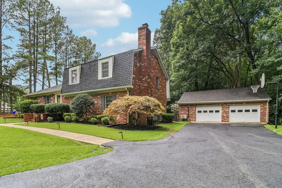 6355 Hidden Valley Dr, La Plata, MD 20646 - #1