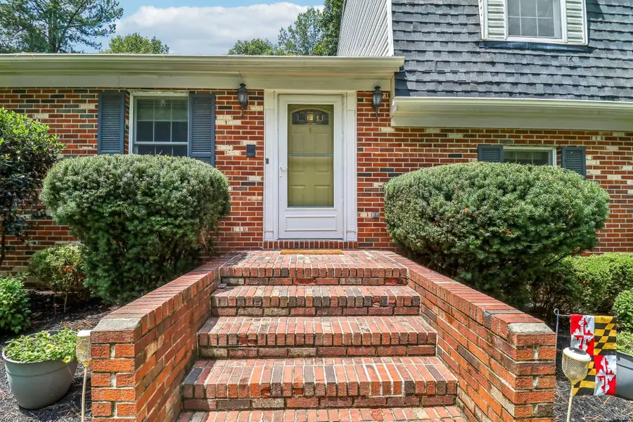 6355 Hidden Valley Dr, La Plata, MD 20646 - #2
